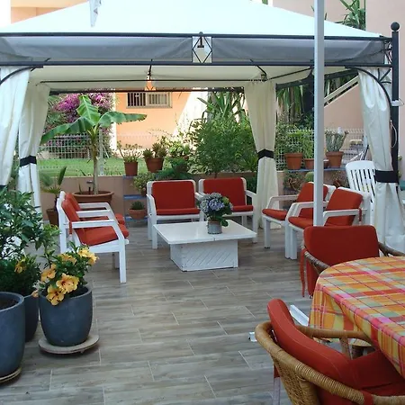 Daire Luckey Homes - Av. Georges Pompidou 2 *