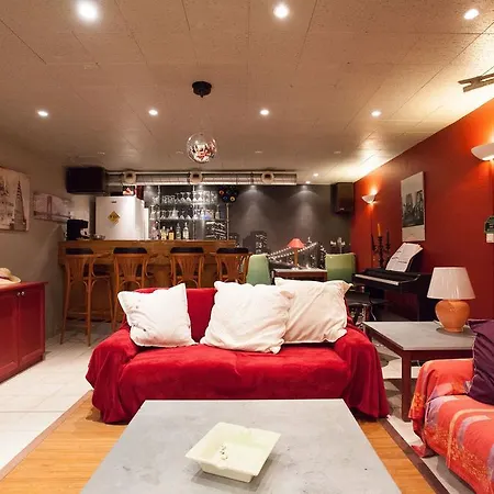 Luckey Homes - Av. Georges Pompidou 2 *