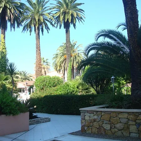 Apartment Luckey Homes - Av. Georges Pompidou 2