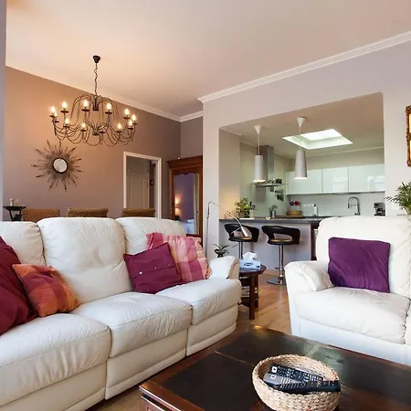 Apartment Luckey Homes - Av. Georges Pompidou 2 *